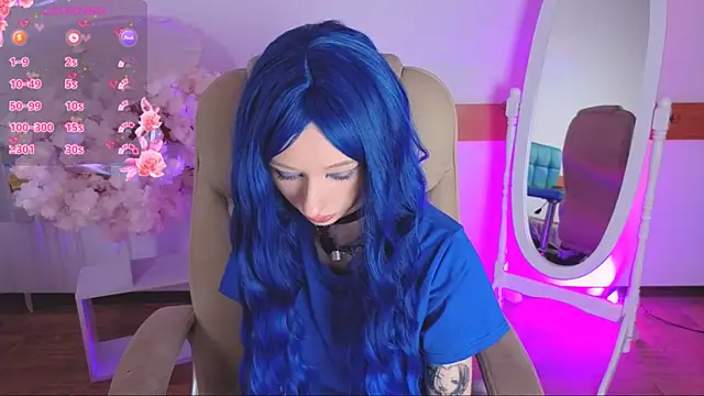 Katia Kim online show from 11-16-25, 06:18