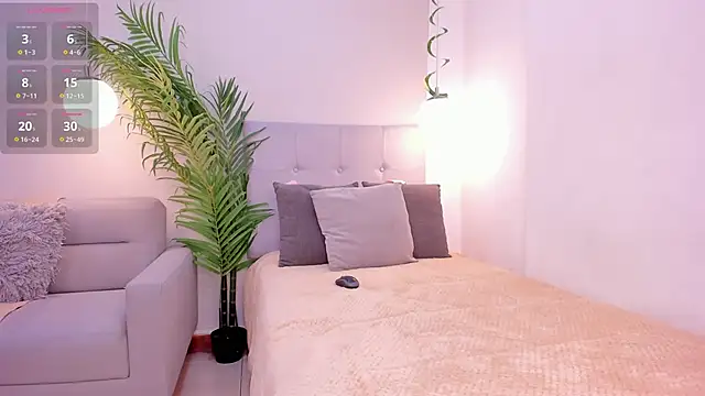 Madiison Cooper online show from 05-06-26, 04:49