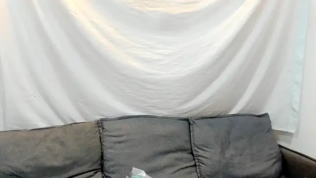 Mhelanny2 online show from 03-29-26, 02:08