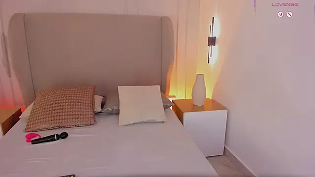 luisah  online show from 01-09-26, 08:27