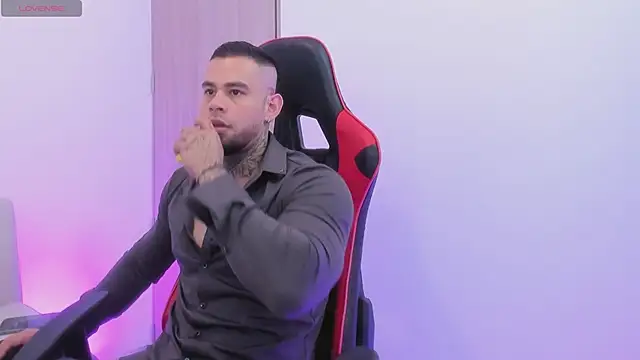 jeanpi01 online show from 04-04-26, 03:46