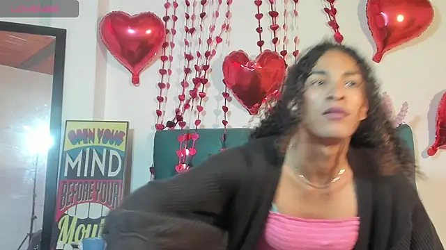Snapshot of StefanyMiler chatting on 04-18-26, 07:18 StefanyMiler online show from 04-18-26, 07:18