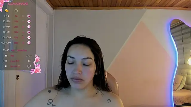 Snapshot of cristal__hot_1 chatting on 07-06-26, 05:36 cristal hot 1 online show from 07-06-26, 05:36
