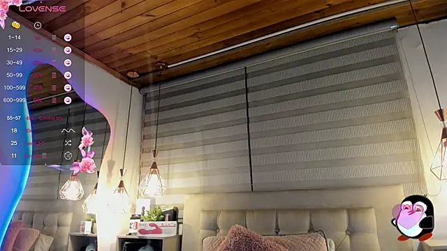 Snapshot of cristal__hot_1 chatting on 05-16-26, 10:36 cristal hot 1 online show from 05-16-26, 10:36