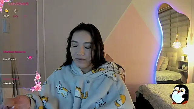 Snapshot of cristal__hot_1 chatting on 06-01-26, 05:29 cristal hot 1 online show from 06-01-26, 05:29