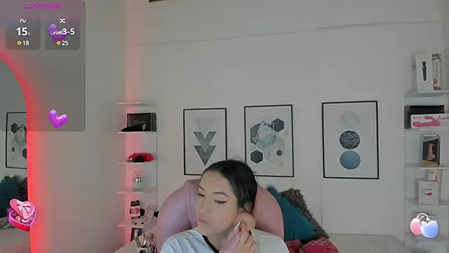 cristal  hot 1 online show from 02-11-25, 04:11