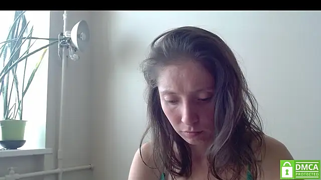 Snapshot of Sophi_Cute chatting on 09-25-25, 12:33 Sophi Cute online show from 09-25-25, 12:33
