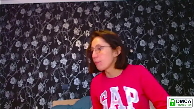 Sophi Cute online show from 05-19-26, 12:34
