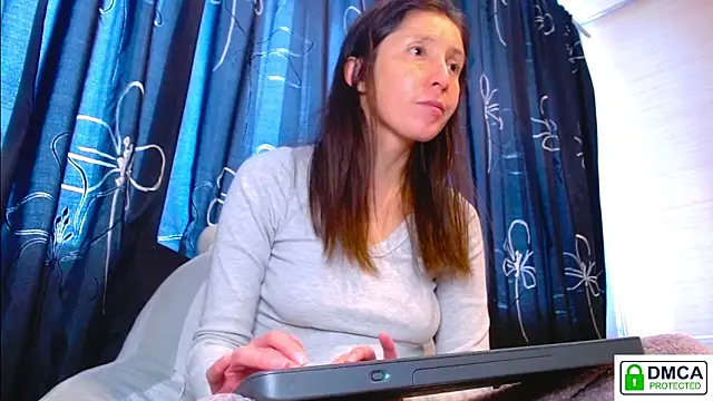 Sophi Cute online show from 02-19-26, 02:03