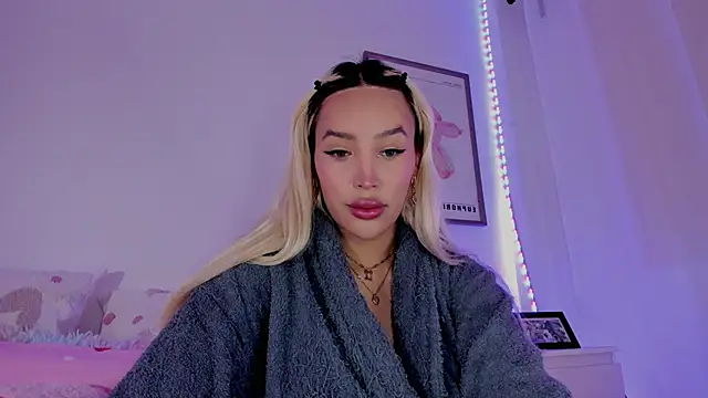  viioletweekend  online show from 03-14-25, 03:47