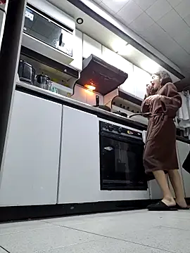 Sam Sara online show from 04-13-26, 05:33