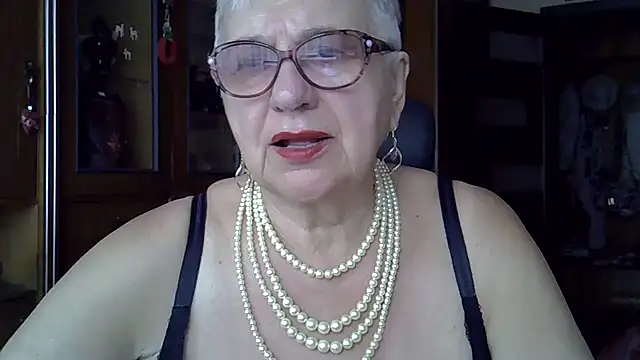SweetCherry27 online show from 09-10-25, 05:39