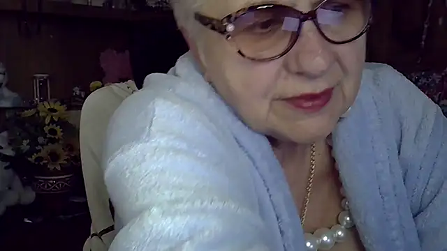 SweetCherry27 online show from 10-27-25, 05:14