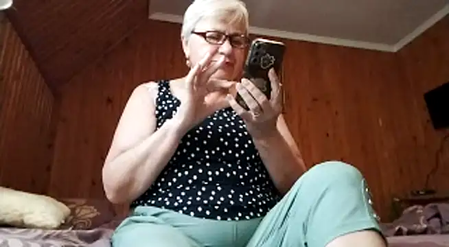 Snapshot of SweetCherry27 chatting on 06-26-26, 03:56 SweetCherry27 online show from 06-26-26, 03:56
