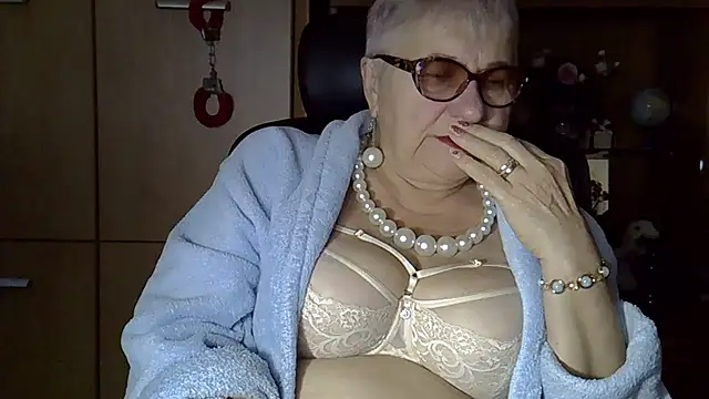 SweetCherry27 online show from 09-30-25, 04:40