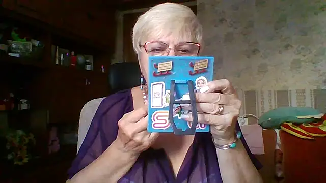 Snapshot of SweetCherry27 chatting on 07-12-26, 04:46 SweetCherry27 online show from 07-12-26, 04:46