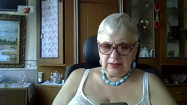 SweetCherry27 online show from 09-11-25, 07:08
