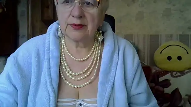 Snapshot of SweetCherry27 chatting on 04-29-26, 05:00 SweetCherry27 online show from 04-29-26, 05:00