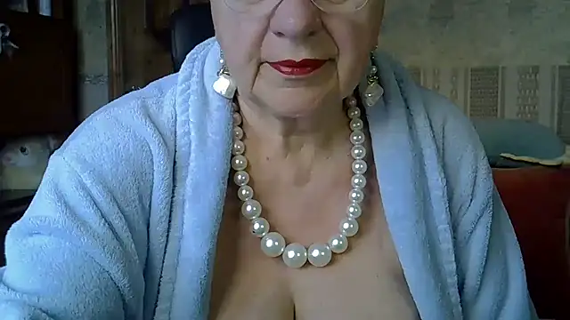Snapshot of SweetCherry27 chatting on 05-16-26, 04:11 SweetCherry27 online show from 05-16-26, 04:11