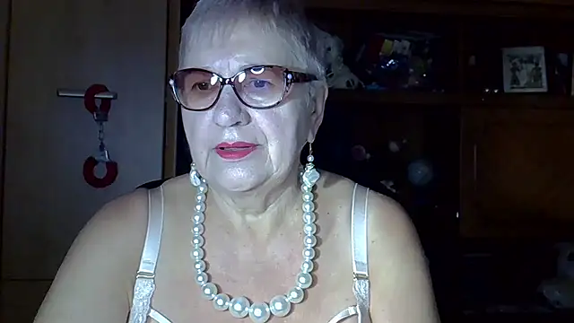 SweetCherry27 online show from 10-01-25, 04:39