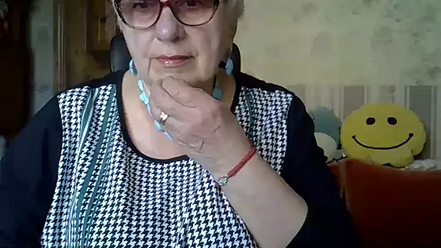 SweetCherry27 online show from 04-15-26, 08:09