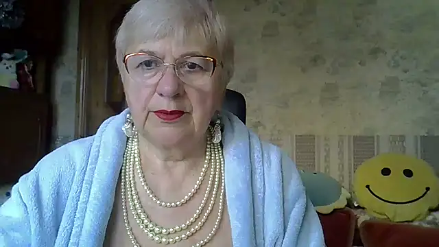 Snapshot of SweetCherry27 chatting on 04-26-26, 04:54 SweetCherry27 online show from 04-26-26, 04:54