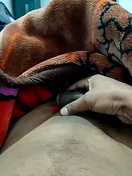 Snapshot of sahazada14 chatting on 01-12-26, 08:10 sahazada14 online show from 01-12-26, 08:10