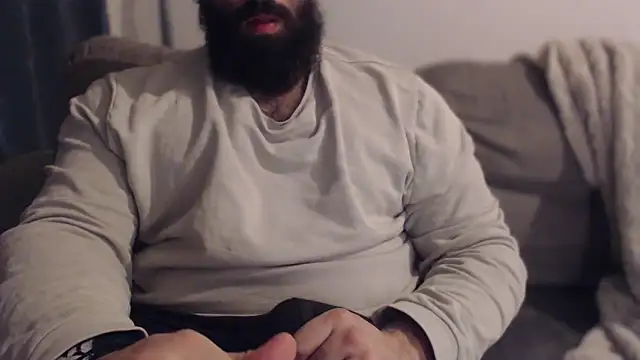 hugemachohandsome online show from 12-22-25, 10:10