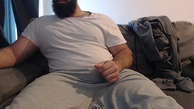 hugemachohandsome online show from 12-03-25, 09:09