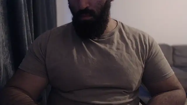 hugemachohandsome online show from 11-08-25, 06:39