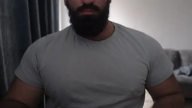 hugemachohandsome online show from 10-14-25, 08:04