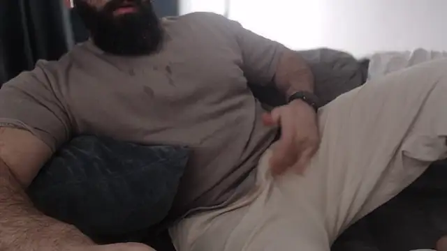 hugemachohandsome online show from 02-19-26, 08:55