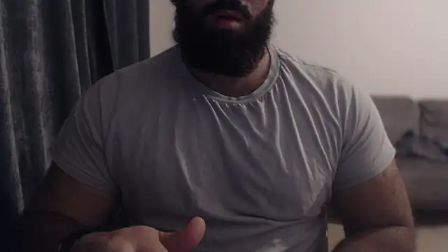 hugemachohandsome online show from 10-14-25, 09:47