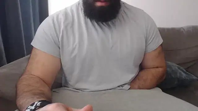 hugemachohandsome online show from 12-16-25, 09:35