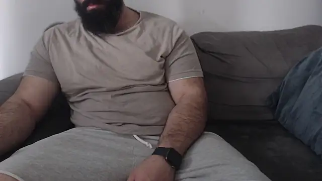 Snapshot of hugemachohandsome chatting on 05-16-26, 06:45 hugemachohandsome online show from 05-16-26, 06:45