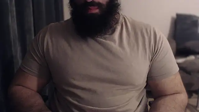 hugemachohandsome online show from 04-08-26, 09:16