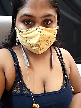 Sophiaboudi online show from 10-07-25, 06:20