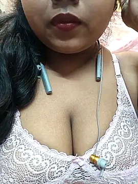 Sophiaboudi online show from 02-14-25, 05:46