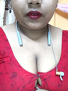 Sophiaboudi online show from 02-15-25, 05:50