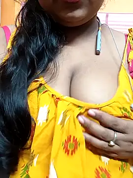 Sophiaboudi online show from 12-25-24, 06:19