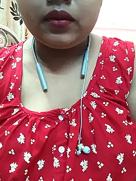 Sophiaboudi online show from 02-28-25, 05:37