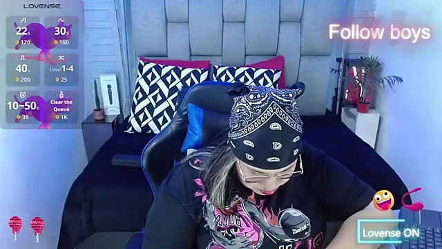 evelin zaens online show from 11-20-25, 04:02