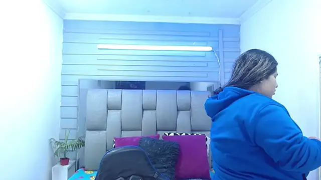 evelin zaens online show from 04-09-26, 03:30