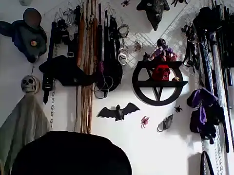 Snapshot of FeticheMacabre chatting on 04-21-26, 06:14 FeticheMacabre online show from 04-21-26, 06:14