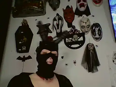 FeticheMacabre online show from 10-04-25, 04:14