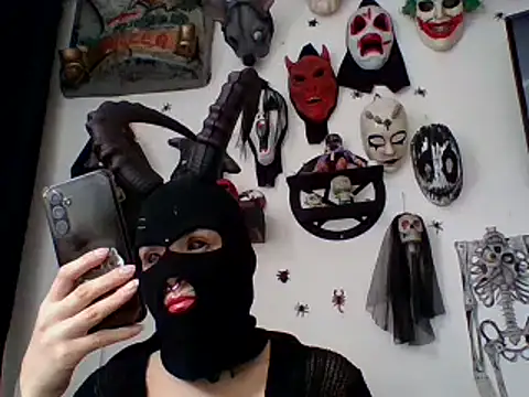 FeticheMacabre online show from 11-09-25, 04:22