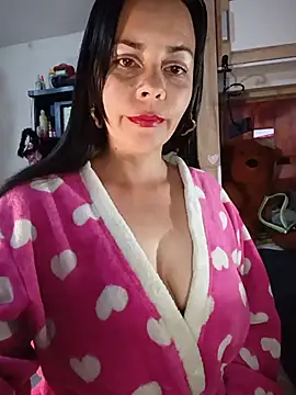 Snapshot of johannatb chatting on 05-18-26, 04:40 johannatb online show from 05-18-26, 04:40