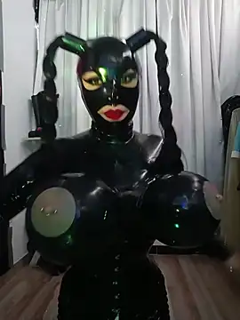 Snapshot of LatexDevil_Blondie chatting on 06-22-26, 04:59 LatexDevil Blondie online show from 06-22-26, 04:59