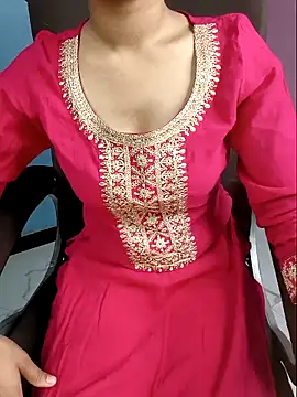 Snapshot of Aditi_1 chatting on 05-25-26, 12:43 Aditi 1 online show from 05-25-26, 12:43