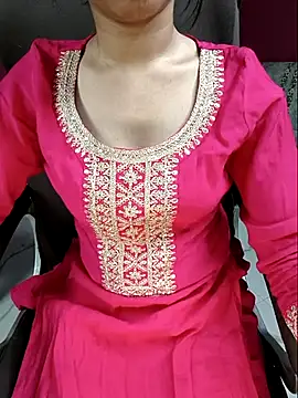 Snapshot of Aditi_1 chatting on 06-03-26, 03:39 Aditi 1 online show from 06-03-26, 03:39